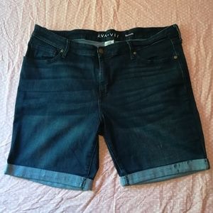 *CLOSET CLEAR OUT SALE* Ava&Viv Bermuda shorts